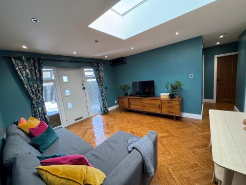 Streatham House - 2 Bedroom - Sleeps 6 - Free WiFi