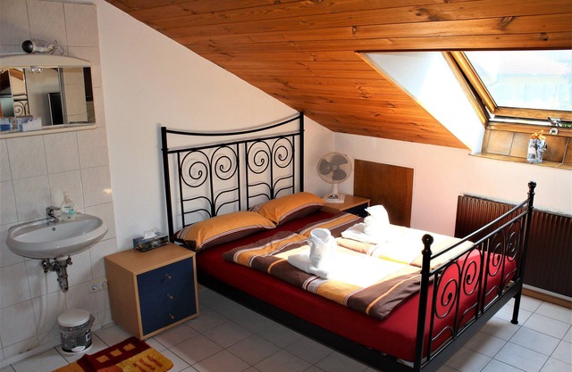 Estudiantes / apartamento con jardin