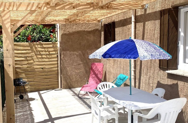 Studio à 100m de la Plage D'algajola