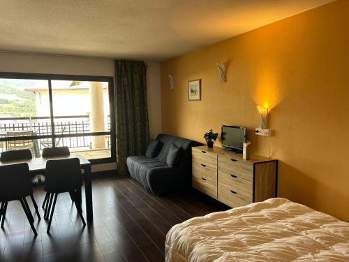 Studio 4 personnes avec piscine et sauna - Résidence Château des Magnans - Jausiers - FR-1-165B-45