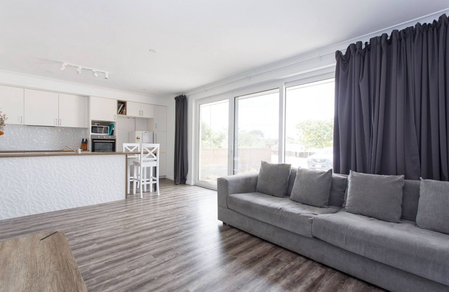 Studio 8 Hamilton Hill