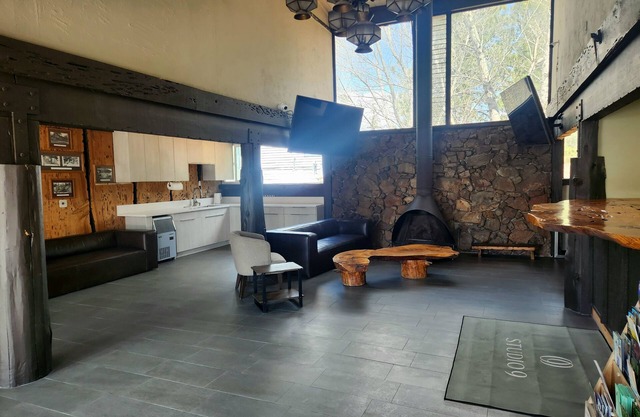 Studio 9 Big Bear