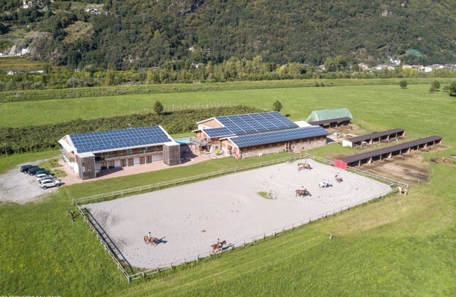 Estudio 'Agriturismo L'isola Del Cavallo 2' con vistas a la montaña, jardín compartido y Wi-Fi