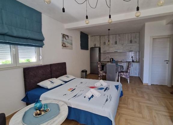 Studio apartman Happy Home