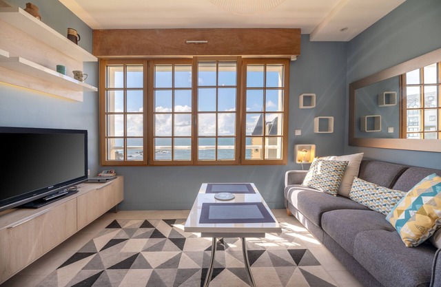 Apartamento estudio 'Plein Sud Vue Sur Mer' con vistas al mar y jardín compartido