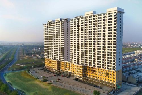 Studio Apartment by La Valentino Near Expo Mart