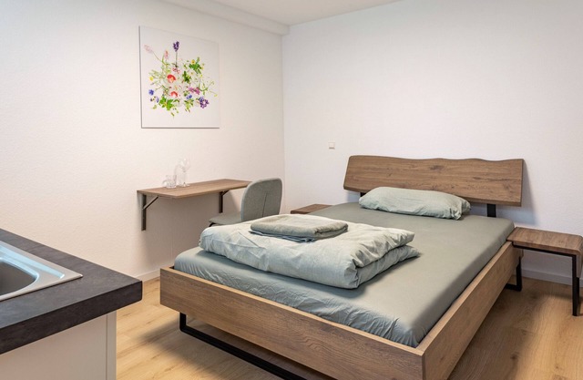 Apartamento-estudio 'Schlatt' con jardín compartido y Wi-Fi