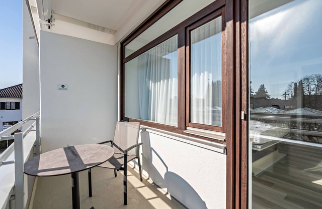 Apartamento estudio "Huber Living Basic 202" con balcón y Wi-Fi