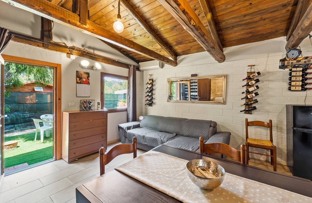Apartamento estudio "Casa delle Rose" con vistas a la montaña y piscina compartida