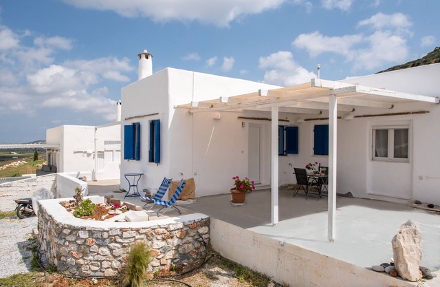 Apartamento estudio 'Ktima San Antonio Paros - Parion' con vistas al mar