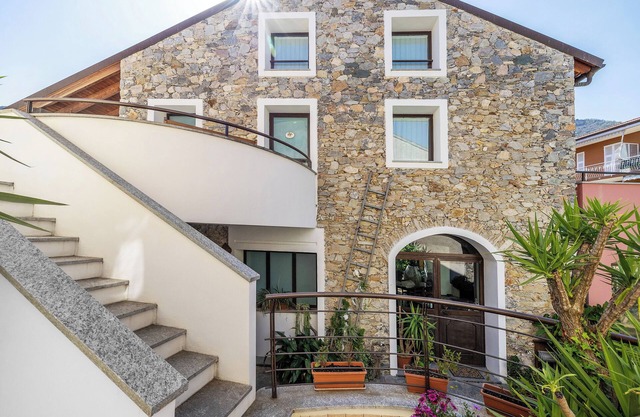 Estudio 'Melograno Agriturismo La Ferla' con Wi-Fi y aire acondicionado