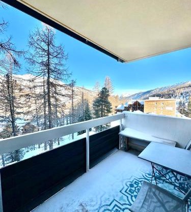Studio au pied des pistes avec terrasse