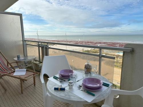Studio bord de mer, balcon, animaux bienvenus, parking - Notre-Dame-de-Monts - FR-1-540-315