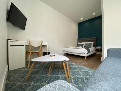 studio BORDEAUX CHARTRONS 2
