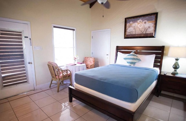 Studio Bungalow-Bungalows on the Bay