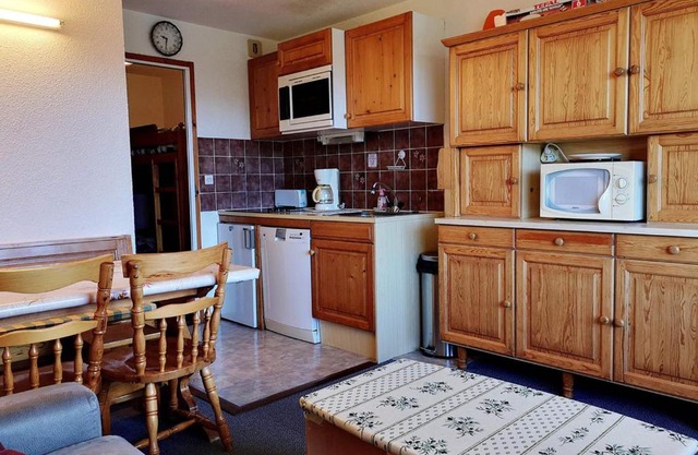Studio cabine fonctionnel pour 6 pers. au pied des pistes - Parking inclus - FR-1-595-5