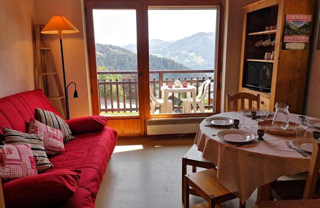 Studio/Cabine avec Mezzanine - Proche Pistes, 5 Pers. - FR-1-595-17