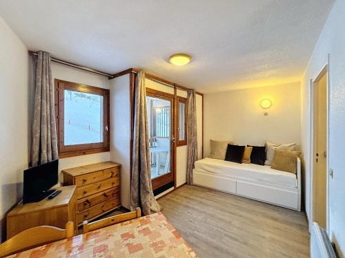 Studio cabine 4 pers, ski aux pieds, carrefour central, PARKING - FR-1-178-105