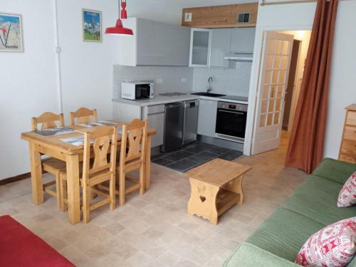 *Studio cabine 4 pers, sud, proche télécabine Crêt de la Brive, centre Valloire* - FR-1-263-19