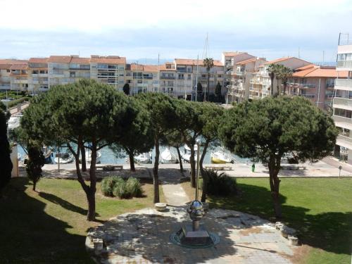 Studio Cabine 2* avec Parking, Proche Plage - FR-1-750-111