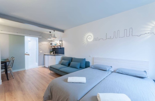 -**Studio City Centre-Atocha-Delicias-WiFi, A/C**-