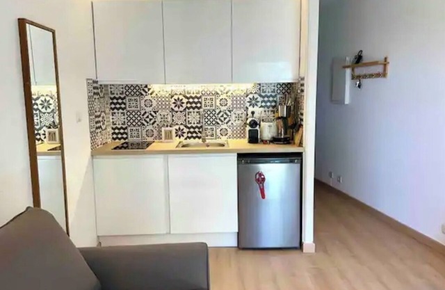Studio Climatisé Avec Jardin, Tennis et Piscine