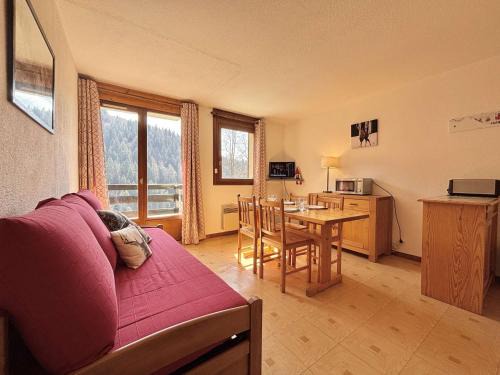 Studio cosy à Notre-Dame-de-Bellecombe, proche des pistes et commerces - 4 pers, balcon, parking - FR-1-595-25