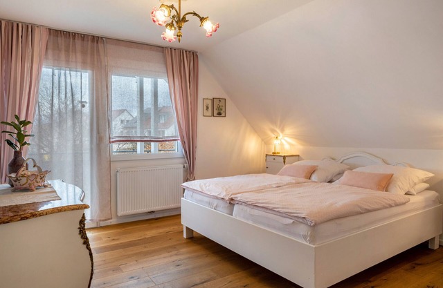 Estudio 'Anemone' con jardín compartido, balcón y Wi-Fi