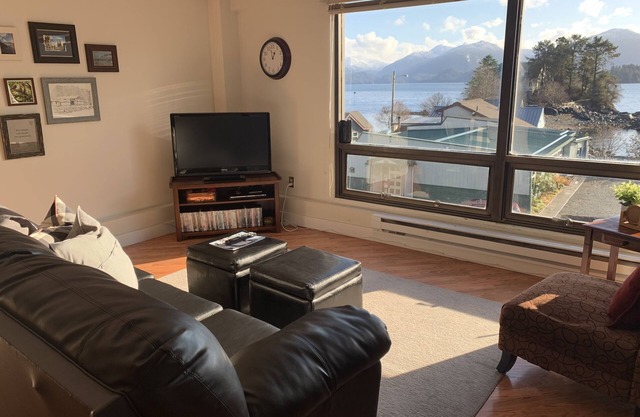 Studio Downtown Apt. 7 con vistas al océano y a la montaña