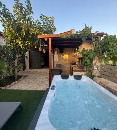 Studio Eleni - Oasis holiday houses