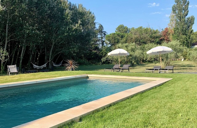 Studio equipped Verde "Au Bout Du Chemin", Domaine de Bournissac, Noves