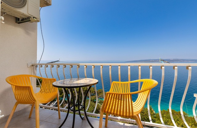 Apartamento-estudio en la playa Bratus, Makarska (AS-22135-a)