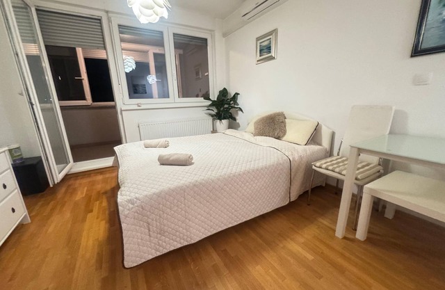 Studio flat with balcony Zagreb (AS-24786-a)