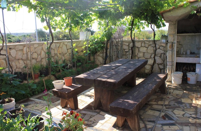 Apartamento-estudio con terraza y vista al mar Punta kriza, Cres (AS-383-b)