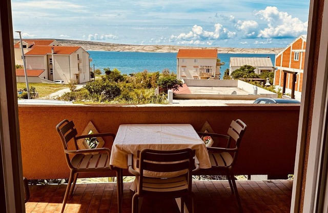 Apartamento-estudio con terraza y vista al mar Vidalici, Pag (AS-24330-a)