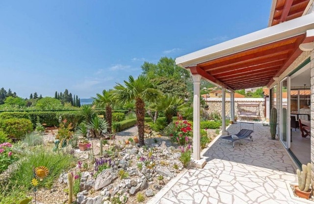 Apartamento-estudio con una terraza Trsteno, Dubrovnik (AS-9107-e)