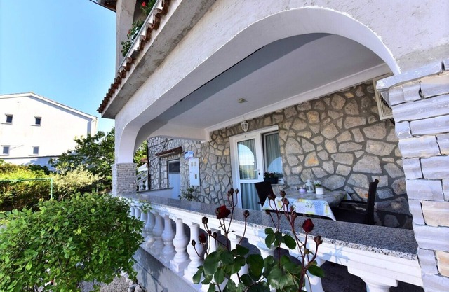 Apartamento vacacional para 2 personas, zona tranquila, barbacoa