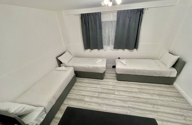 Estudio-Estándar-Baño Privado-Quad