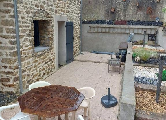 Studio idéalement situé au calme