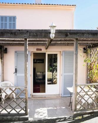 Studio Indépendant avec Terrasse