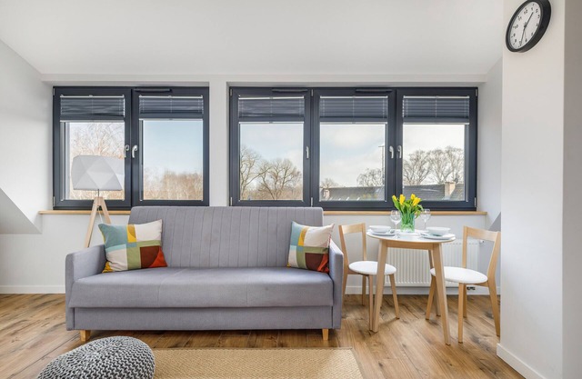 Studio Koło Brzegu by Renters