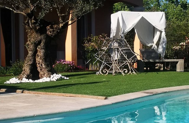 Studio la Chabertine con piscina y jacuzzi ubicado entre mar y campo