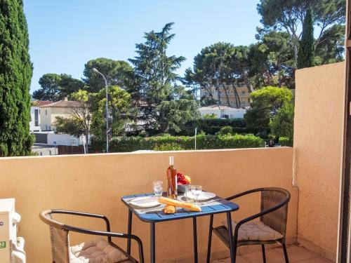 Studio Les Lavandes-18 by Interhome
