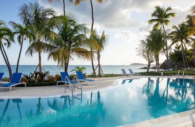 Studio Loft Condo, Sleeps 4, Mini Kitchen, Limetree Beach Resort, St. Thomas!