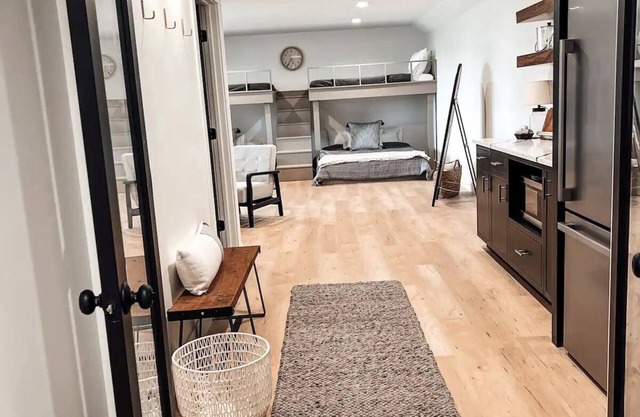 Studio Loft great location just off Hwy 20.