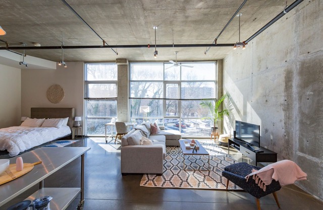 Studio Loft in Downtown Nashville!