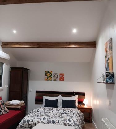 studio maisonette