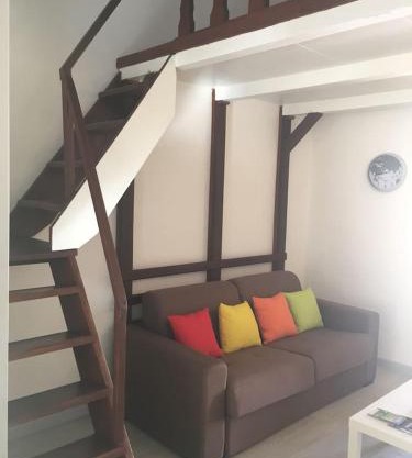 Studio-Mezzanine proche toutes commodités