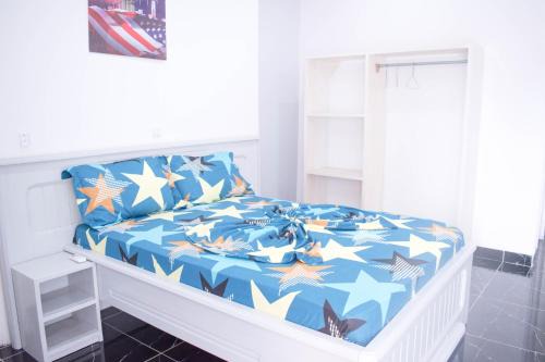 Studio moderne avec Balcon