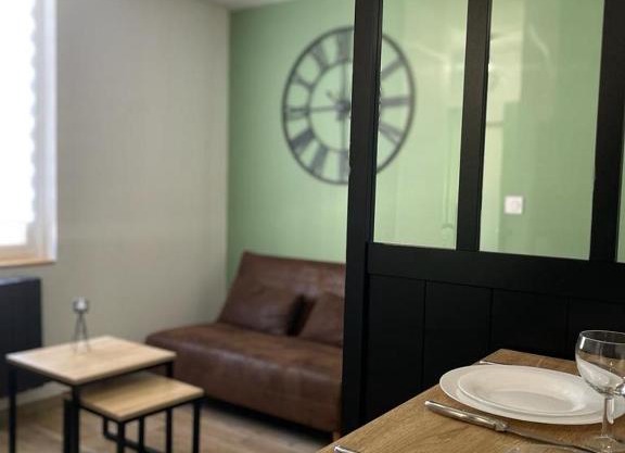 Studio moderne et tout équipé